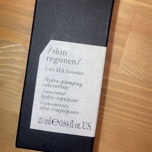 A hyaluronic acid treatment that targets dry, stressed and aging skin.